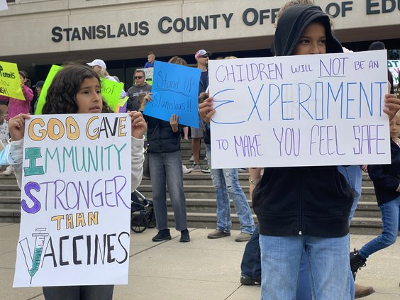 student vaccine protest 1