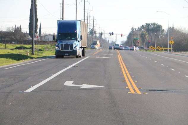 no median airport way