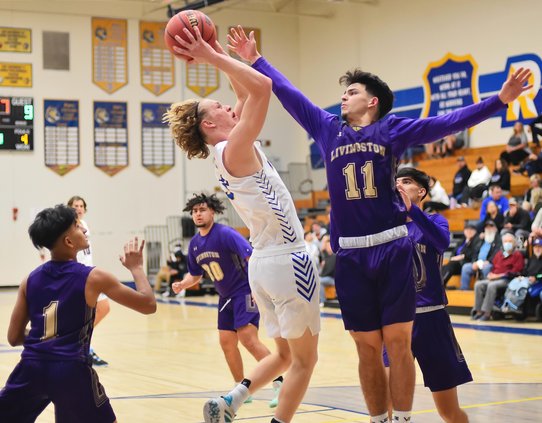 Livingston-Ripon Christian boys basketball