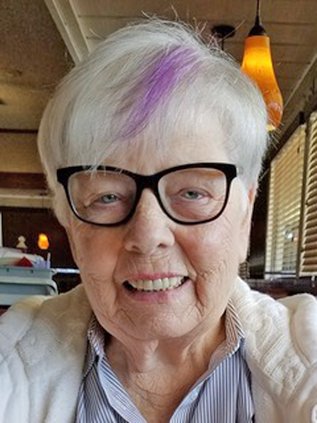 Elizabeth Olivares obit pic