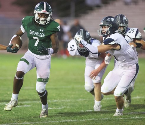 Vista del Lago-Manteca football