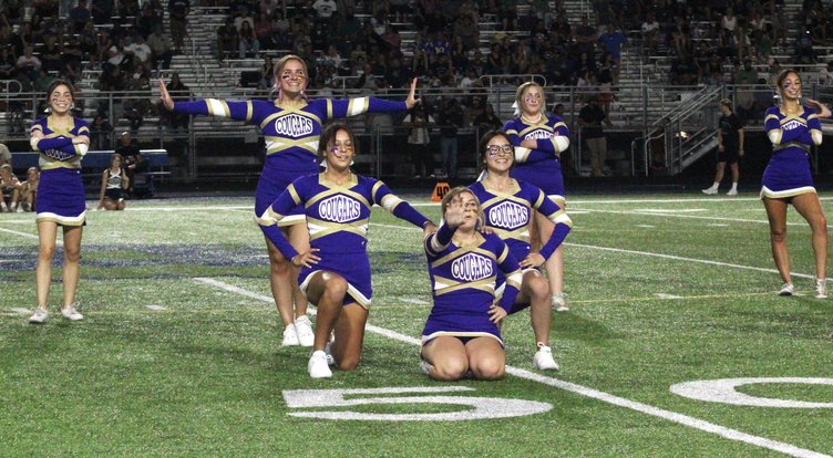 cheer 824