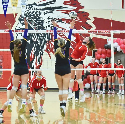 Ripon girls volleyball