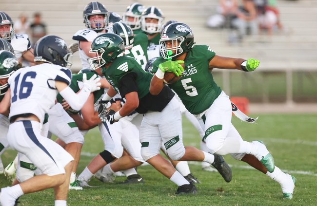Vista del Lago-Manteca football
