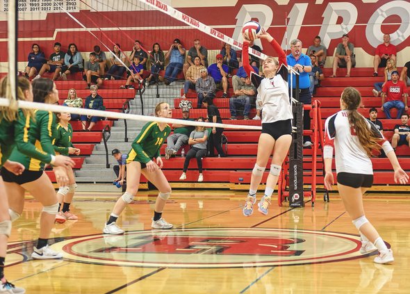 Hilmar-Ripon girls volleyball