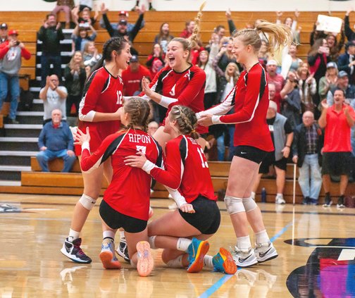 Ripon-Sonora girls volleyball