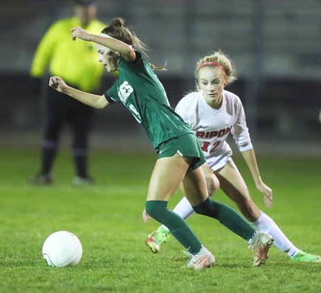 Ripon-Manteca girls soccer