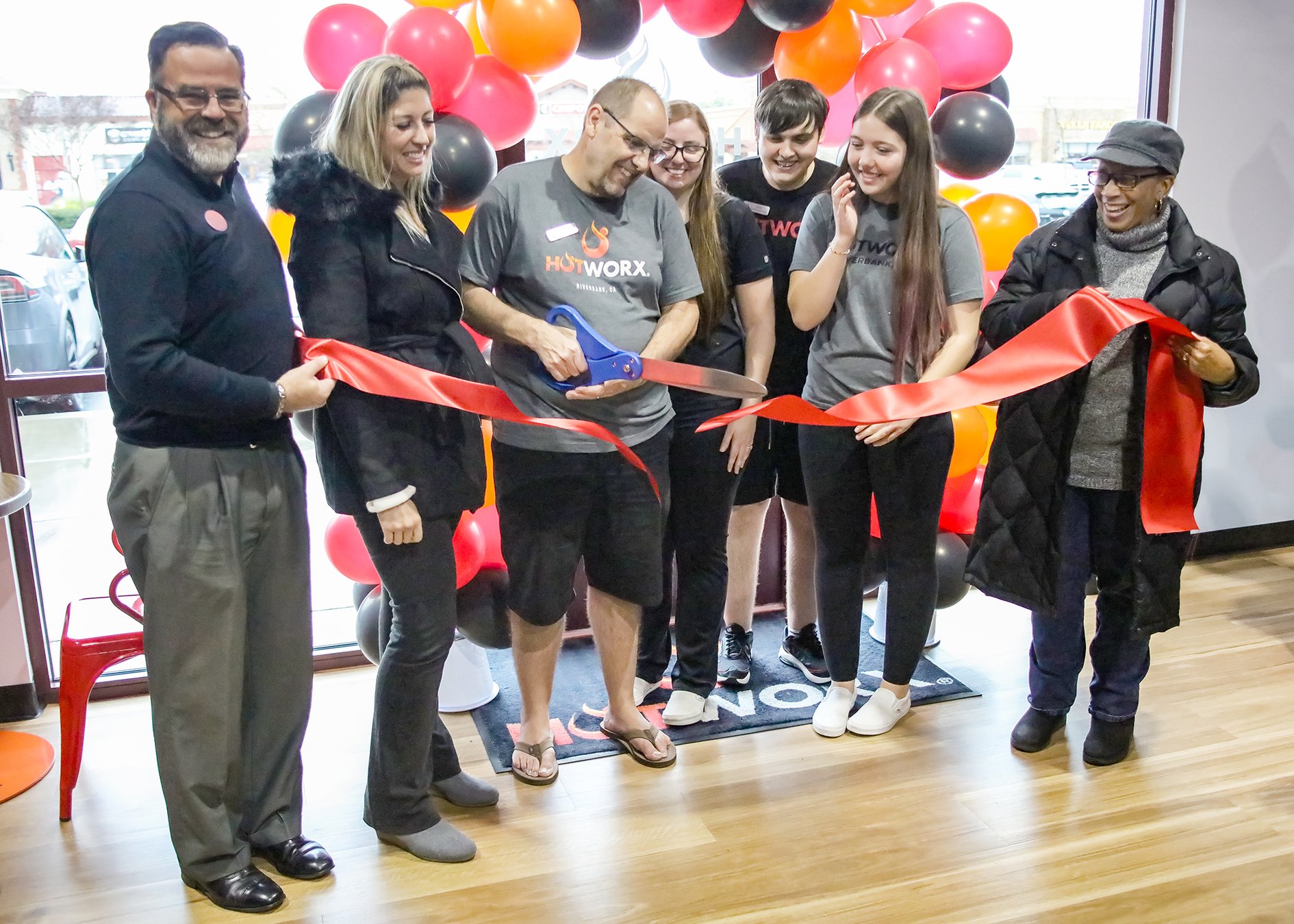Exercise Spa Hotworx Celebrates Official Grand Opening Oakdale Leader