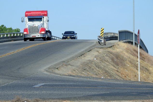 Service Road overpass file