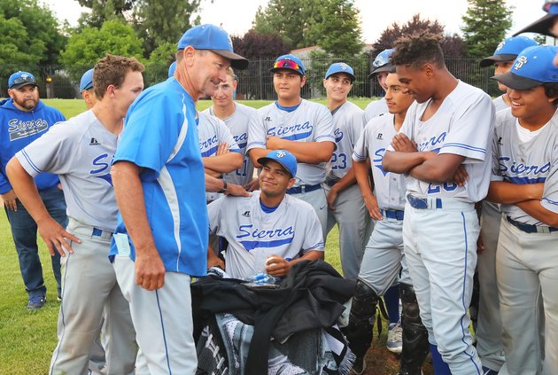 Sierra baseball alumni