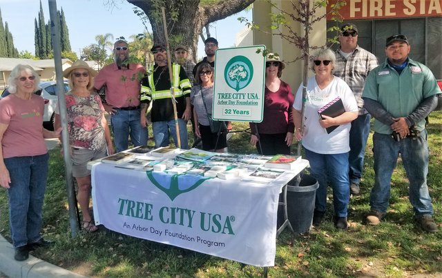 ARBOR DAY IN MANTECA - Manteca Bulletin