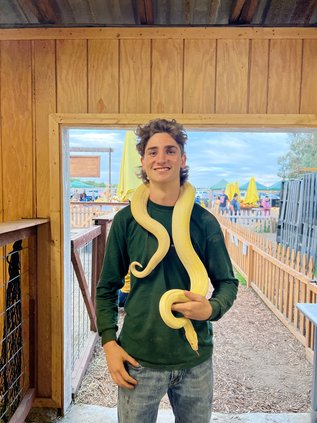 Sons zoo 10-4