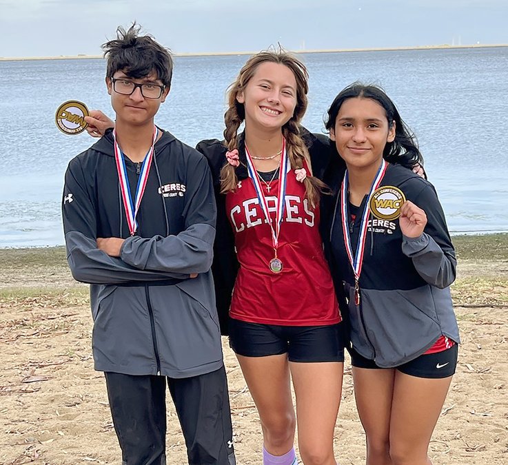 Three CHS cross country members earn medals at WAC finals - Ceres Courier
