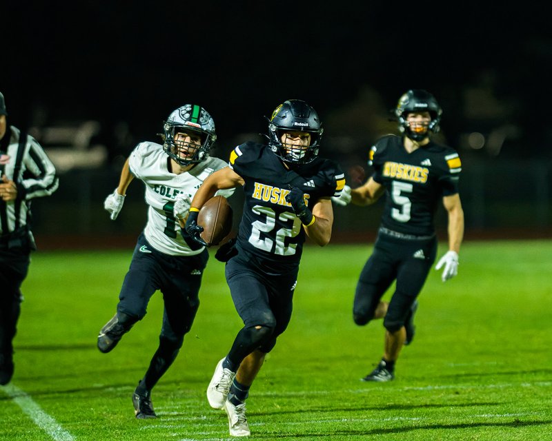 Hughson football 3