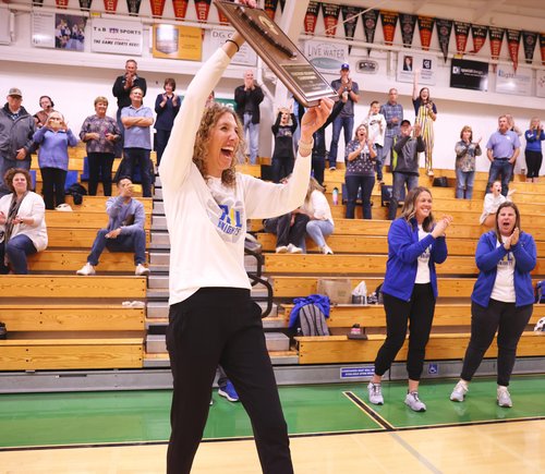 Ripon Christian-Archie Williams girls volleyball