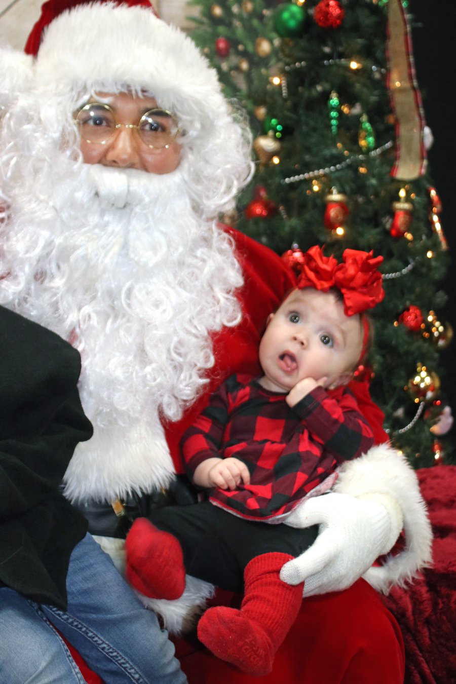 Thousands celebrate Christmas at festival, parade, lane Ceres Courier