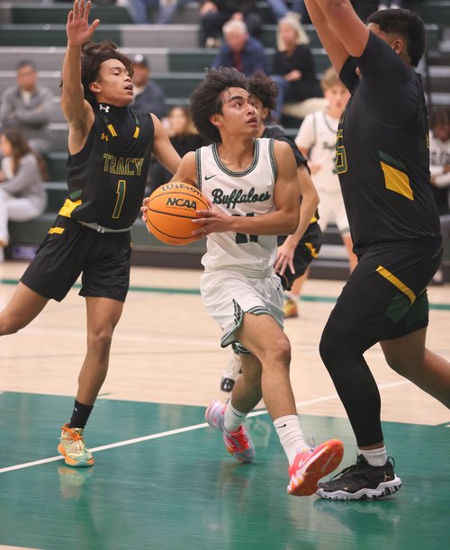 Tracy-Manteca boys basketball