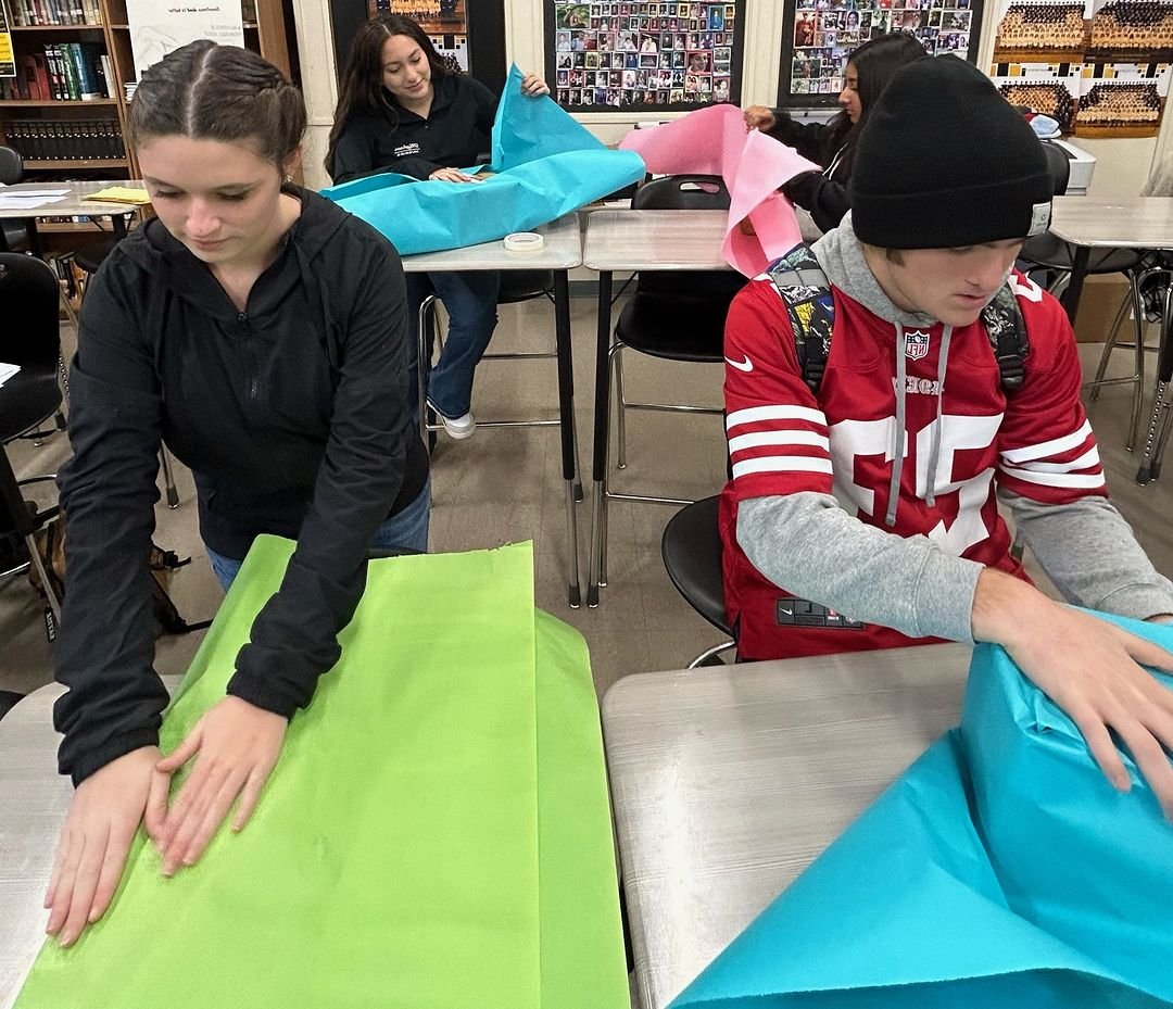 Hughson High School campus gives back with holiday programs Ceres Courier
