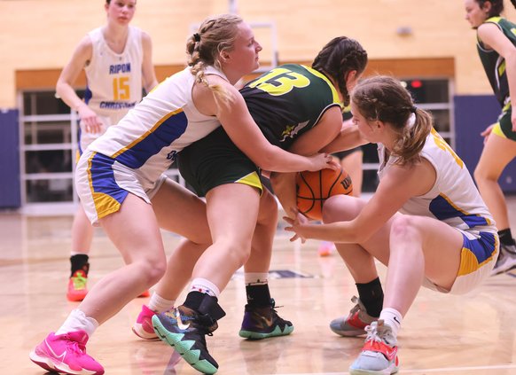 Sonora-Ripon Christian girls basketball