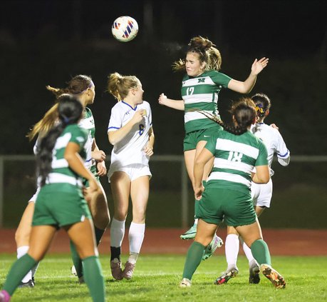 Del Campo-Manteca girls soccer
