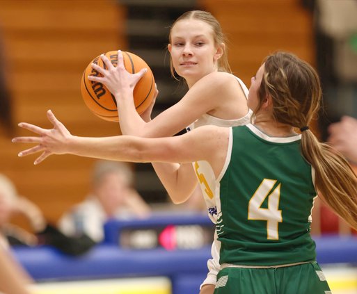 Mariposa-Ripon Christian girls basketball