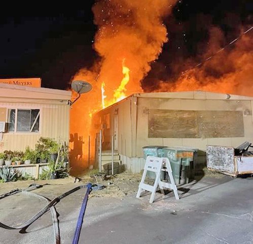 Morning fire sweeps through South Modesto mobile home - Ceres Courier