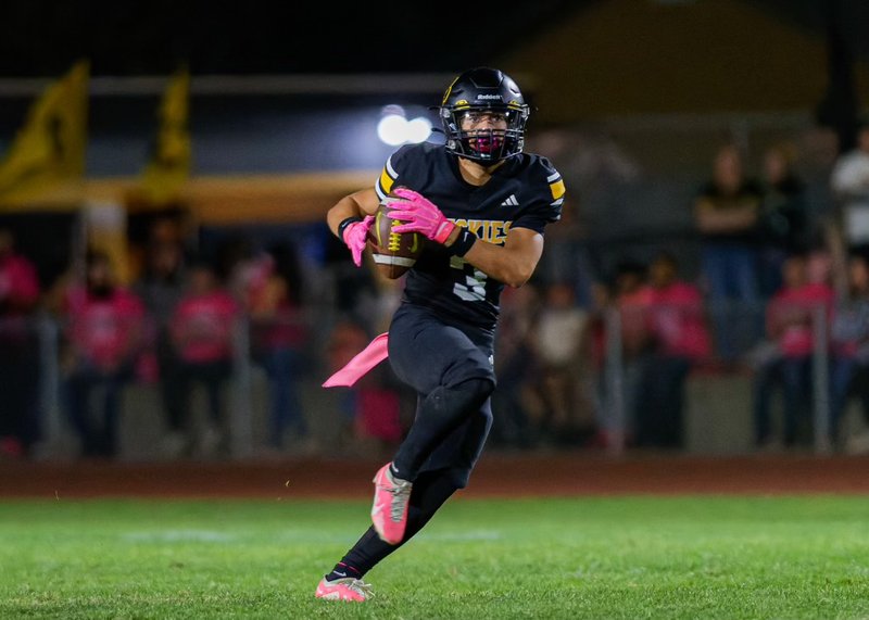 Hughson football 3