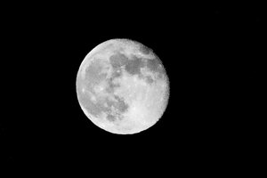 Moon RIV