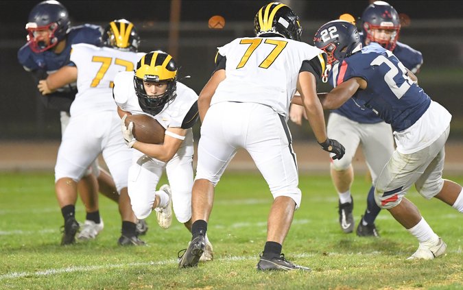 Beyer-Lathrop football