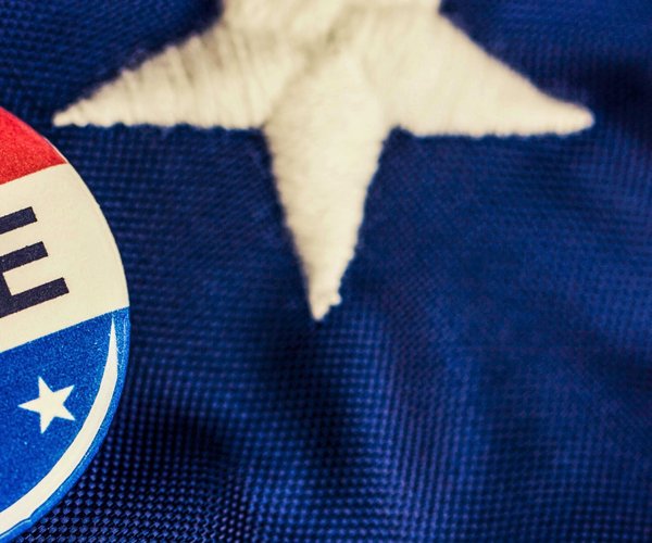 r VOTE