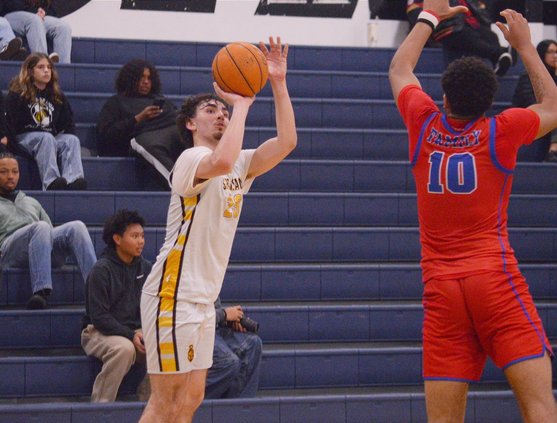Beyer-Lathrop boys basketball