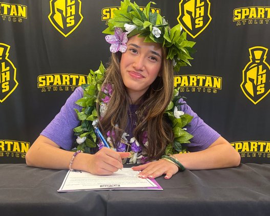 Ayden Petroff signing