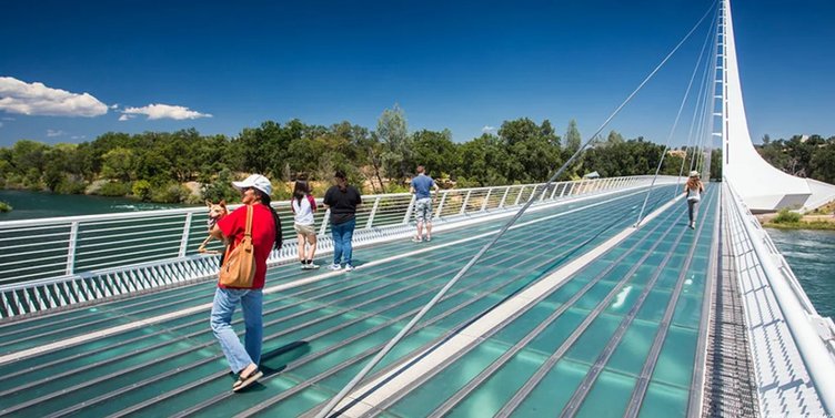 sundial bridge