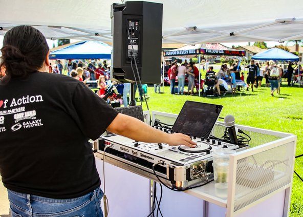 dj 7-9