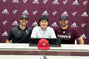 Chris Garcia signs up at CSUS