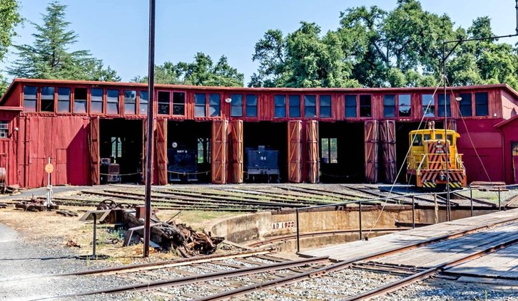 723 roundhouse