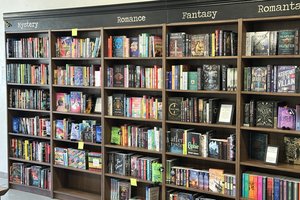 gustine bookstore 1