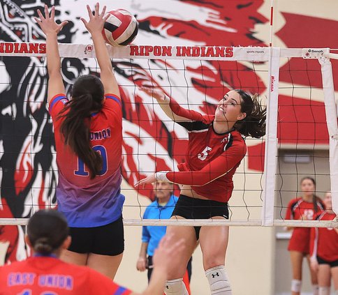 East Union-Ripon girls volleyball