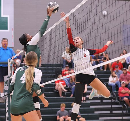 Ripon-Manteca girls volleyball