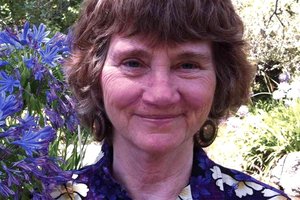 BARBARA E  JOHNSON obit pic