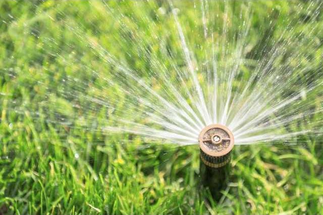 MANTECA SLASHES PER CAPITA WATER USE 27.3% - Manteca Bulletin