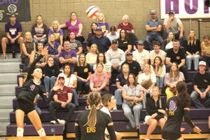 10-15 E Volley