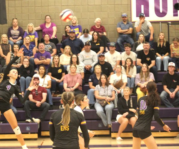 10-15 E Volley