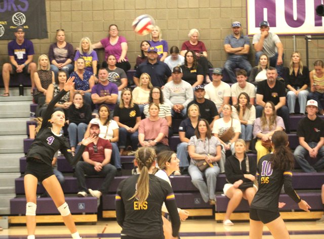 Strong week for volleyball, tough one for flag football