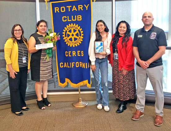 Miranda Diaz Student of the Month
