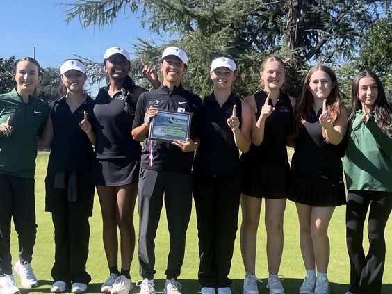 Pitman girls golf