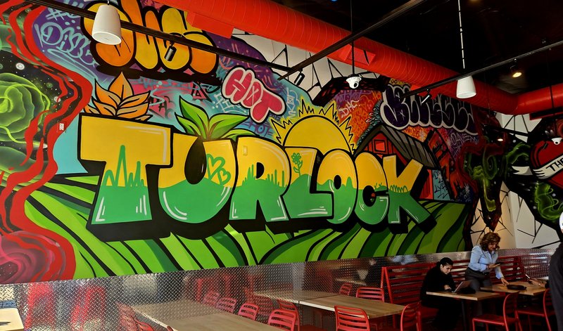 Dave's Hot Chicken Inside