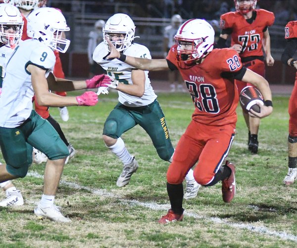 Hilmar-Ripon JV football