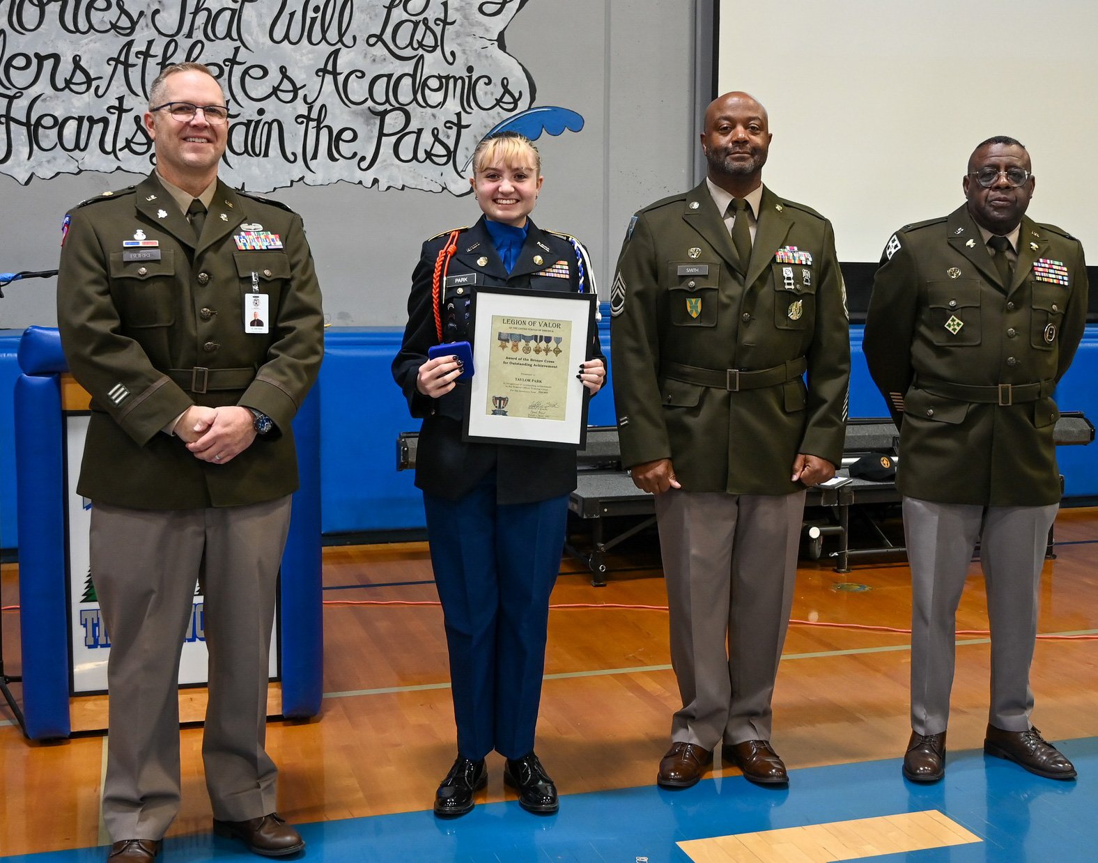 SIERRA SALUTES HEROES Manteca Bulletin