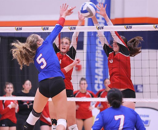 Christian Brothers-Ripon girls volleyball